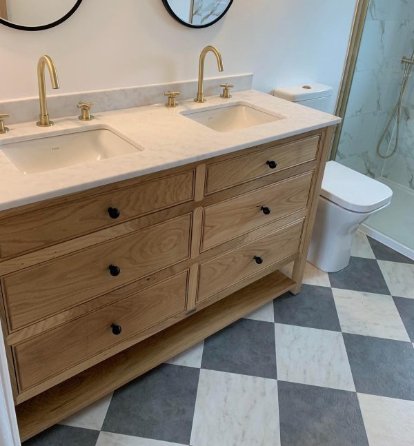 Chelmsford Oak Large Bathroom Vanity Unit | Double Undermounted Basins