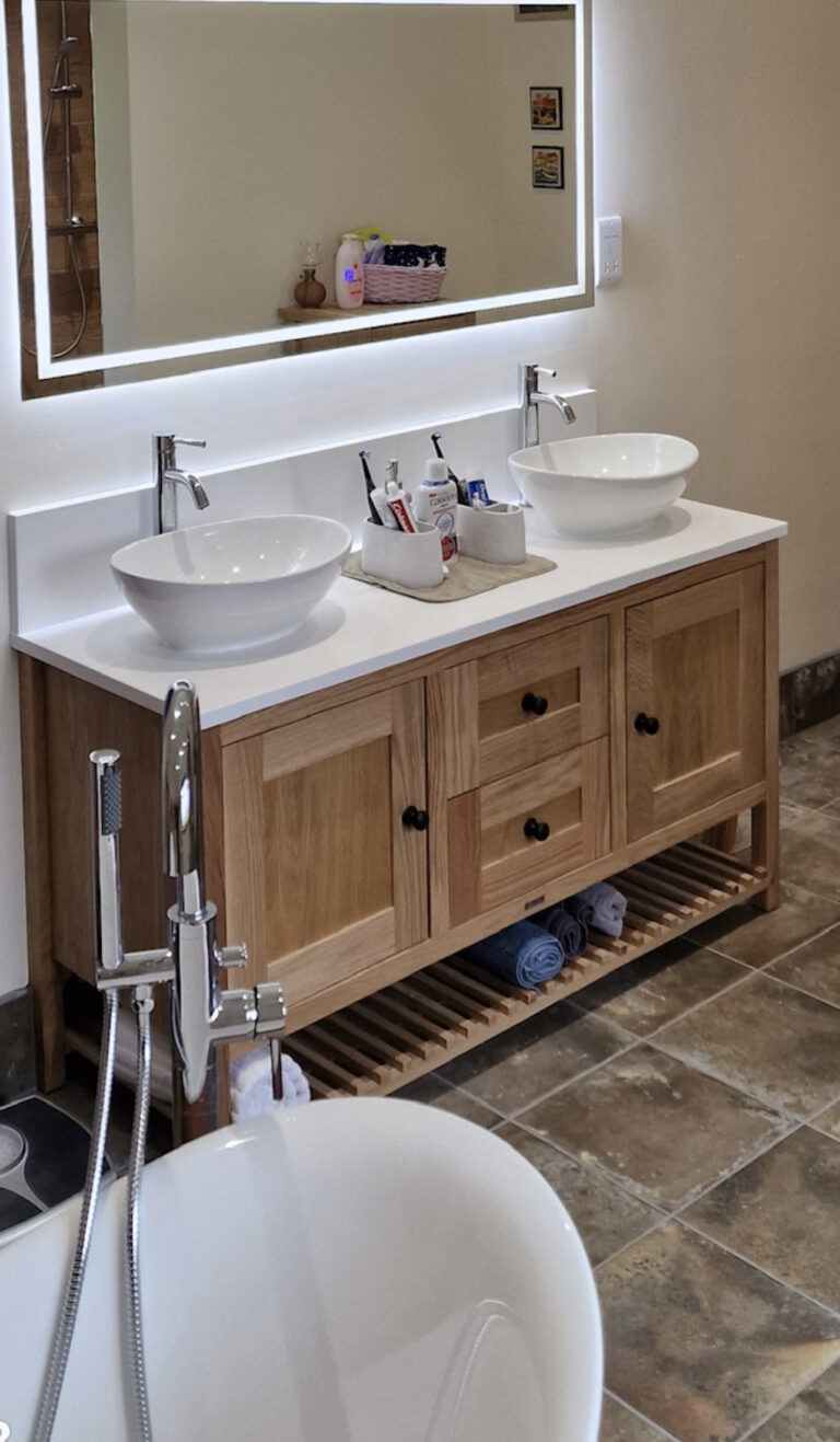 Daisy Shaker Vanity Unit in Oak with double sit-on basins